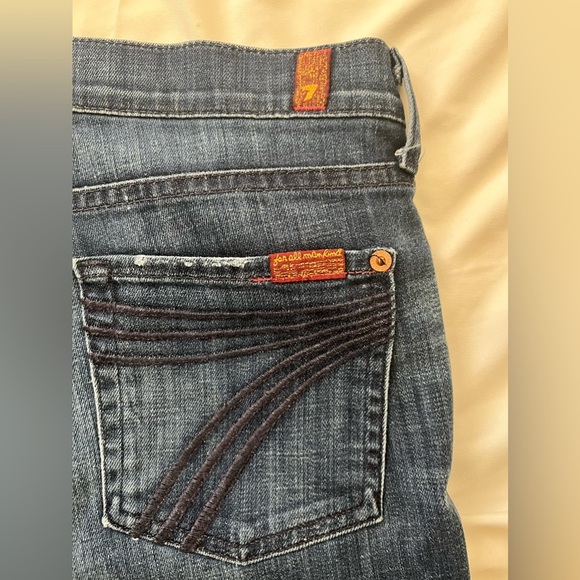 7 For All Mankind Capri Denim - Picture 5 of 6